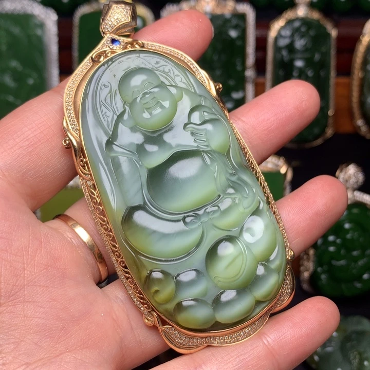 【闪购商品】吊坠(不含链)18K金镶嵌和田玉（碧玉）一**口