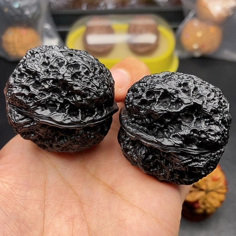 【闪购商品】把件文玩核桃41尺饕餮金蟾55克