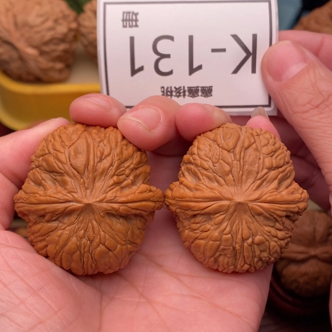 桃核把件绣球42….