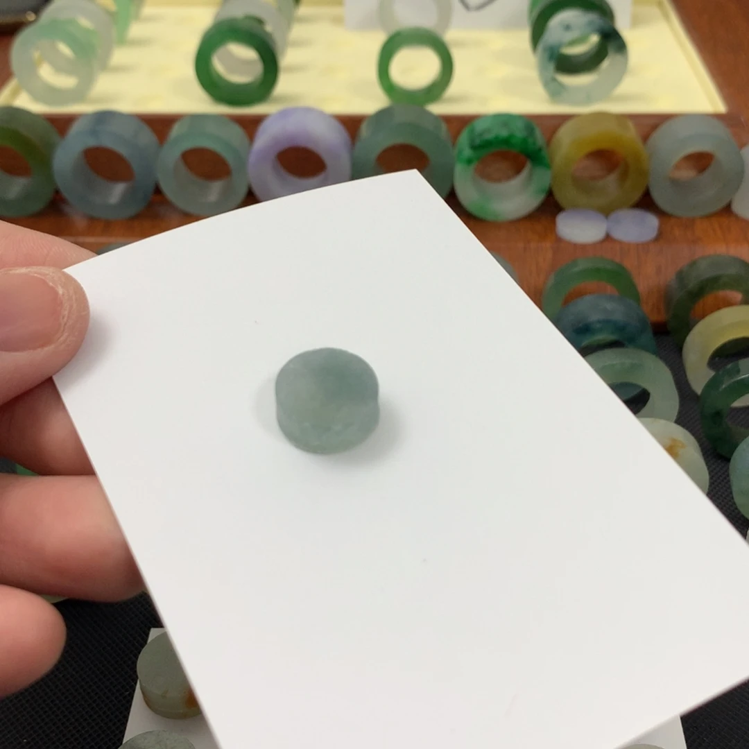 定制翡翠未镶嵌定制