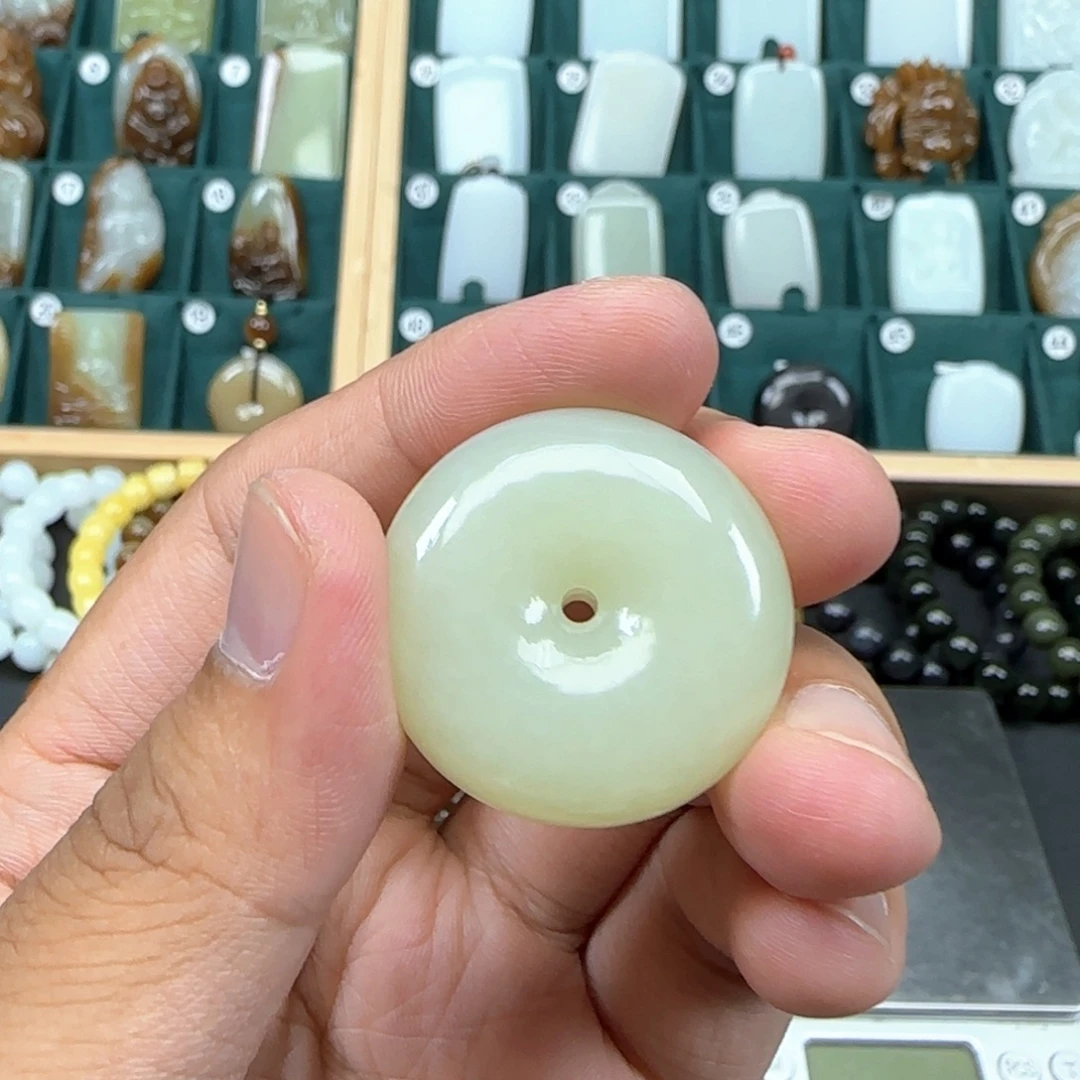 未镶嵌和田玉挂件