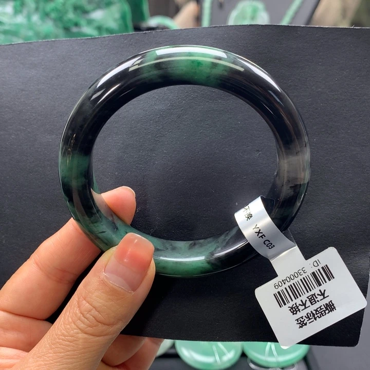 石英质玉未镶嵌手镯