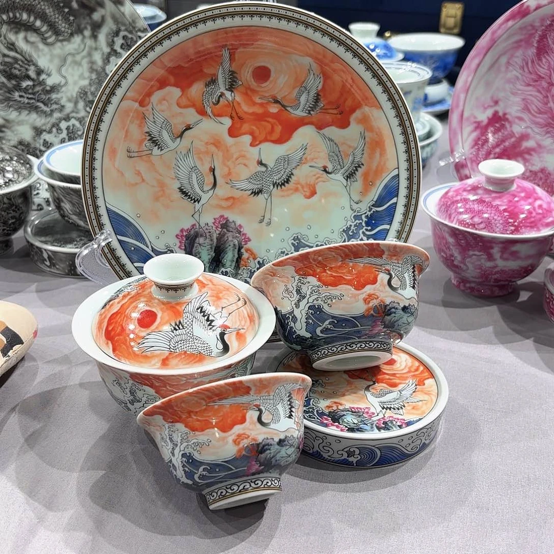 瓷片景德镇瓷器精品陈列