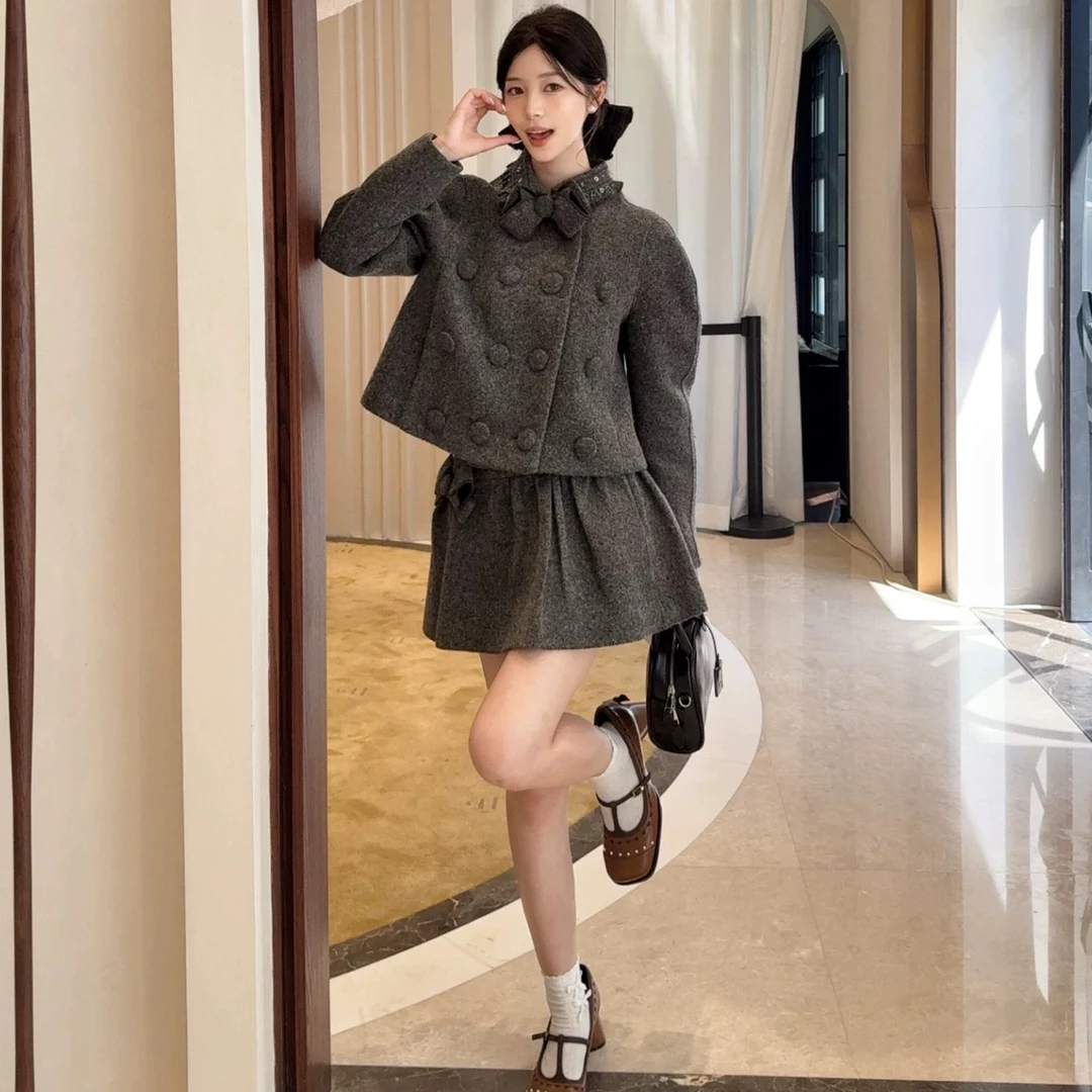 花颜颜冬季新款蝴蝶结装饰呢料女士外套