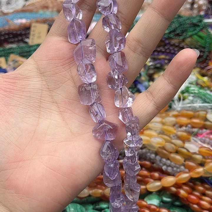 玛瑙/玉髓未镶嵌珠宝半成品一条紫晶随型刻面