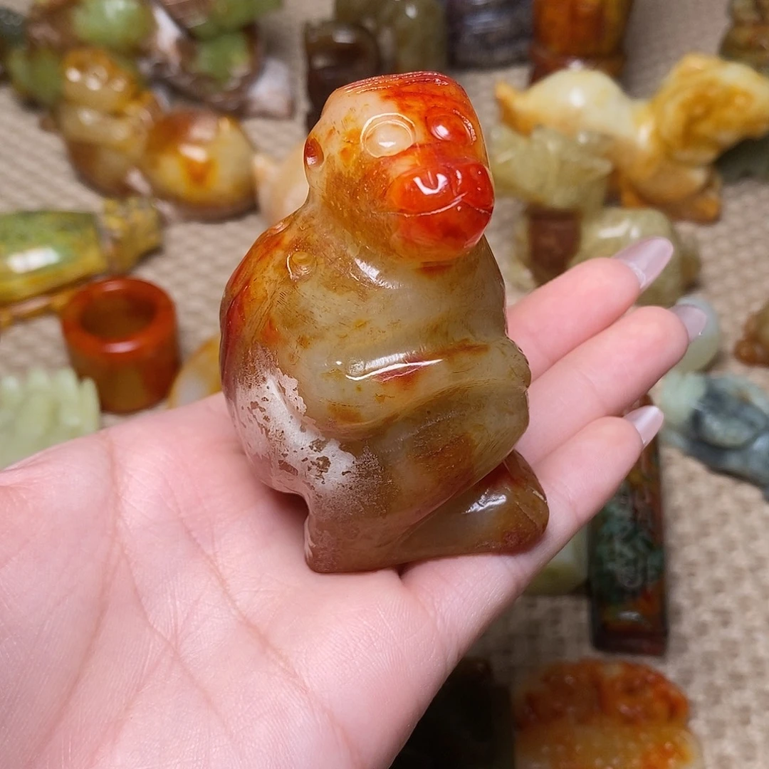 未镶嵌蛇纹石玉颈饰