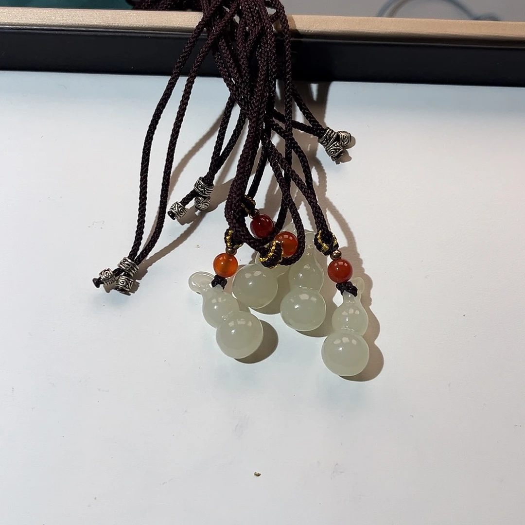 和田玉未镶嵌吊坠(不含链)和田玉晴水葫芦（随机发，拍一发一）