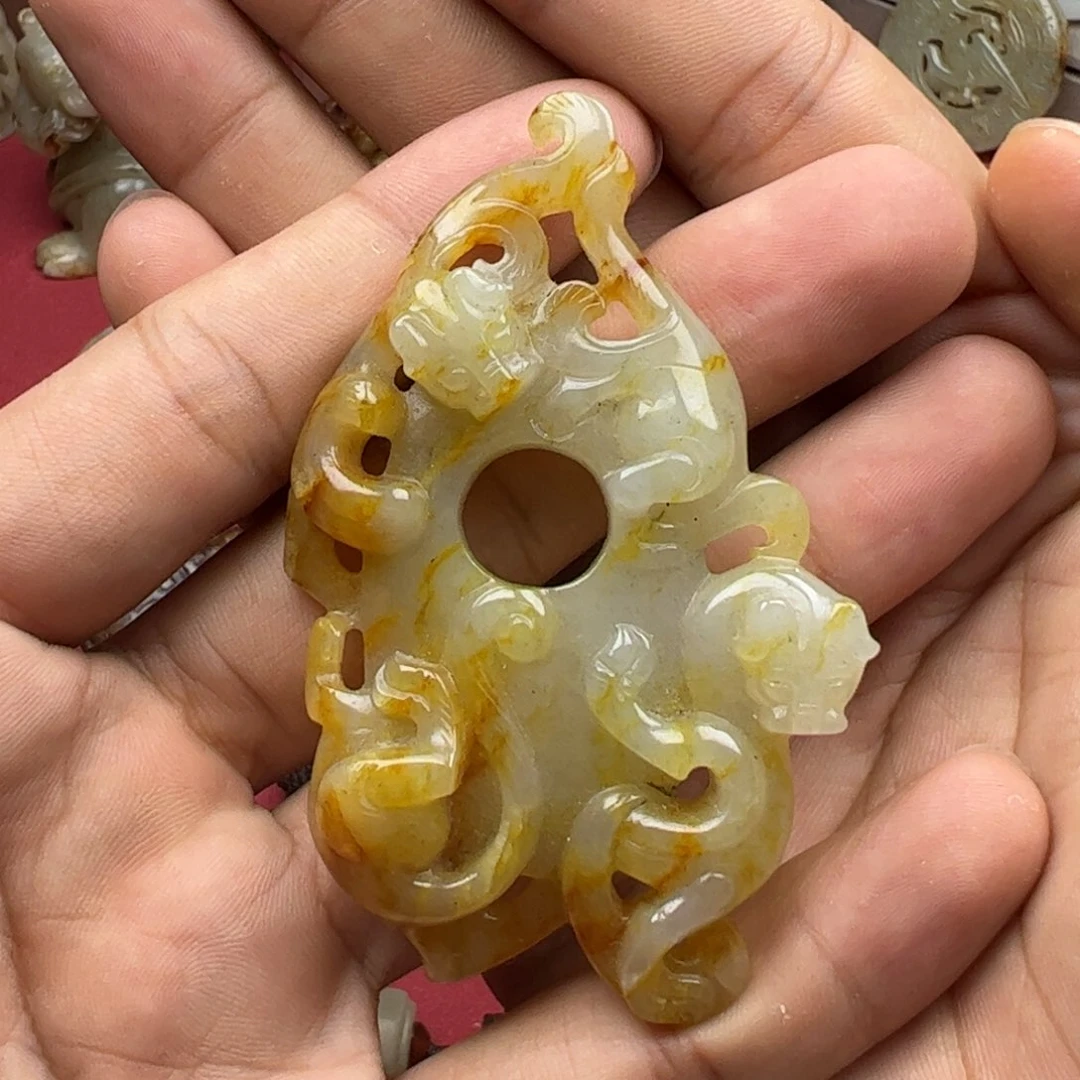 和田玉未镶嵌挂件