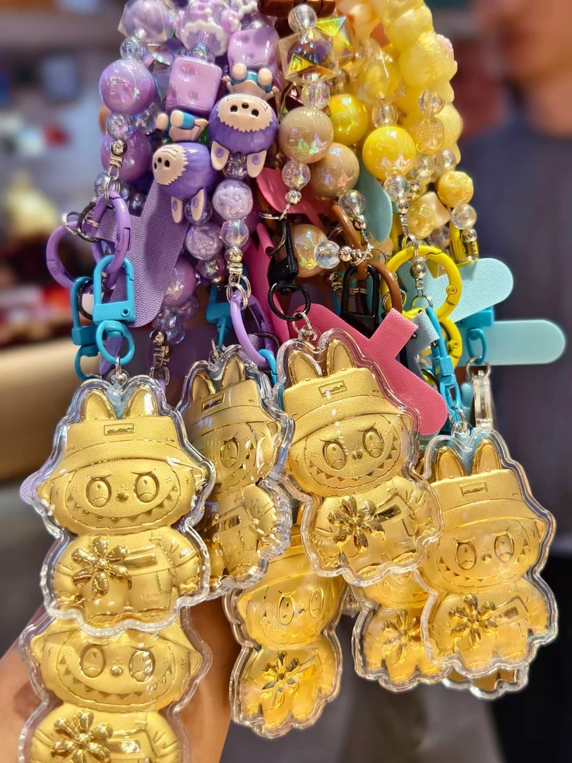 深圳水贝新款手机饰品包包挂件拉布布labubu挂件手机链礼物
