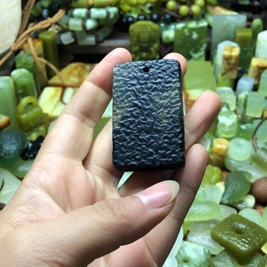 未镶嵌岫玉吊坠岫