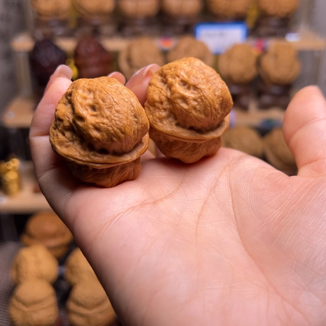 《***》桃核把件小玉蟾H03、35……