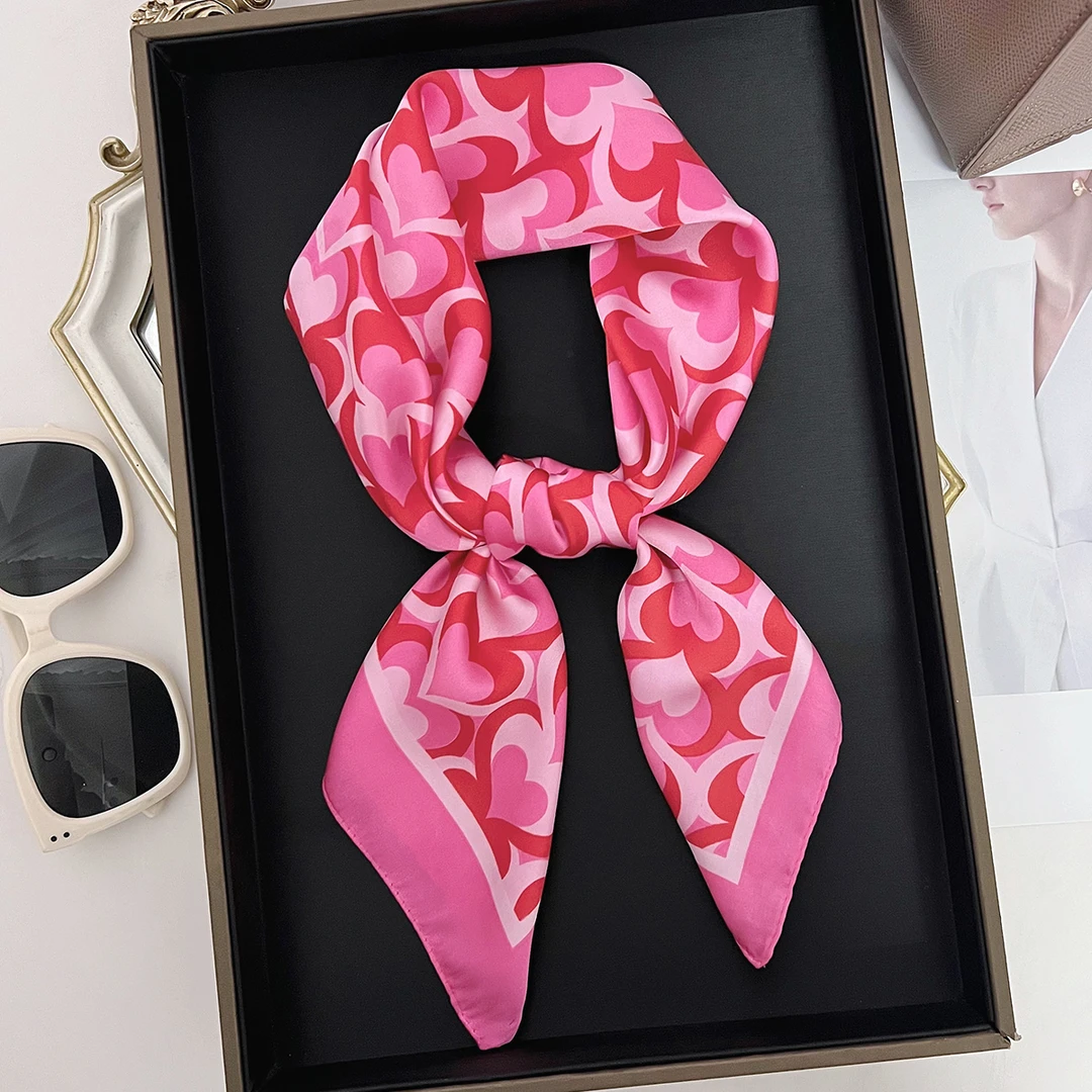 英国CospKosp 小清新爱心玫红小方巾春夏新款时尚洋气装饰丝巾女