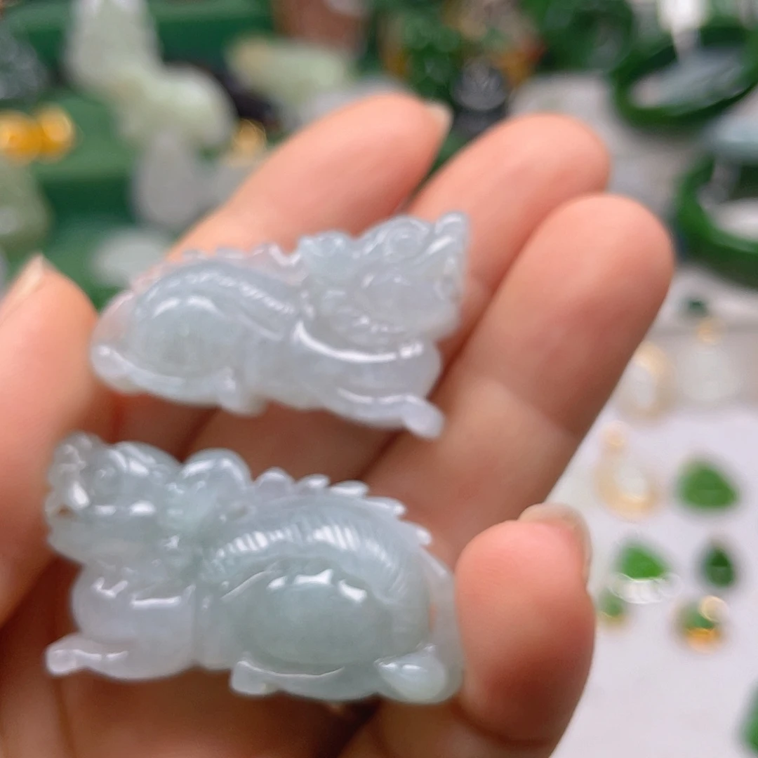 翡翠摆件未镶嵌天然A货