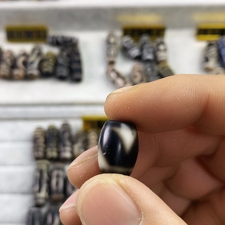 玛瑙/玉髓合金颈饰