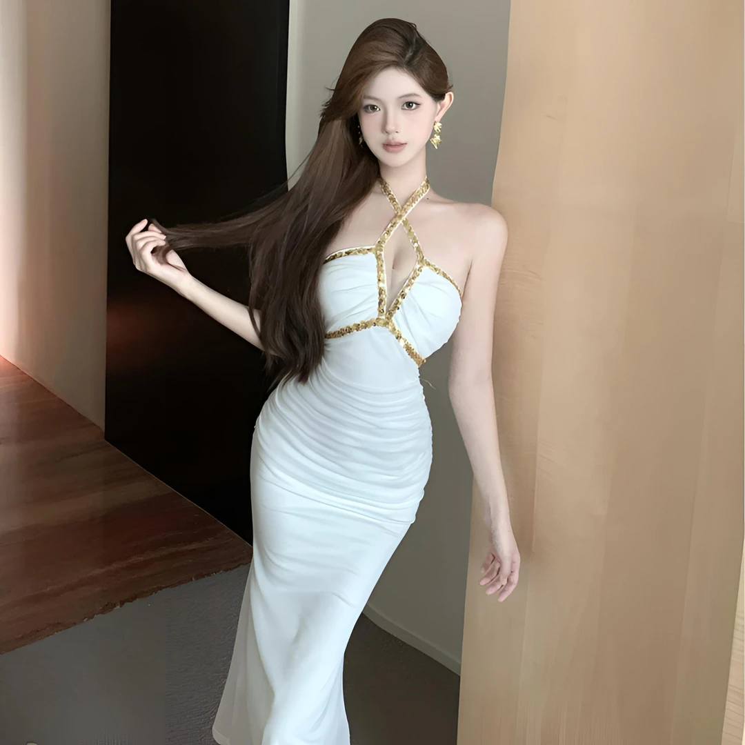 纯欲风性感法式设计感连衣裙复古气质名媛挂脖显瘦修身辣妹包臀裙