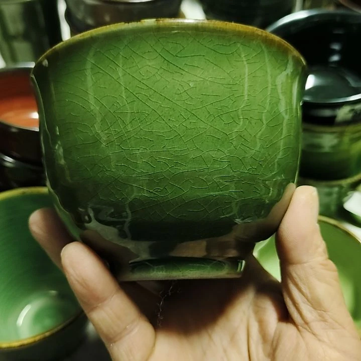 瓷片瓷器，各种摆件，瓷片，均有瑕疵。