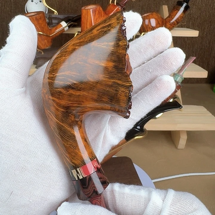 留皮喇叭（冯冯烟斗）