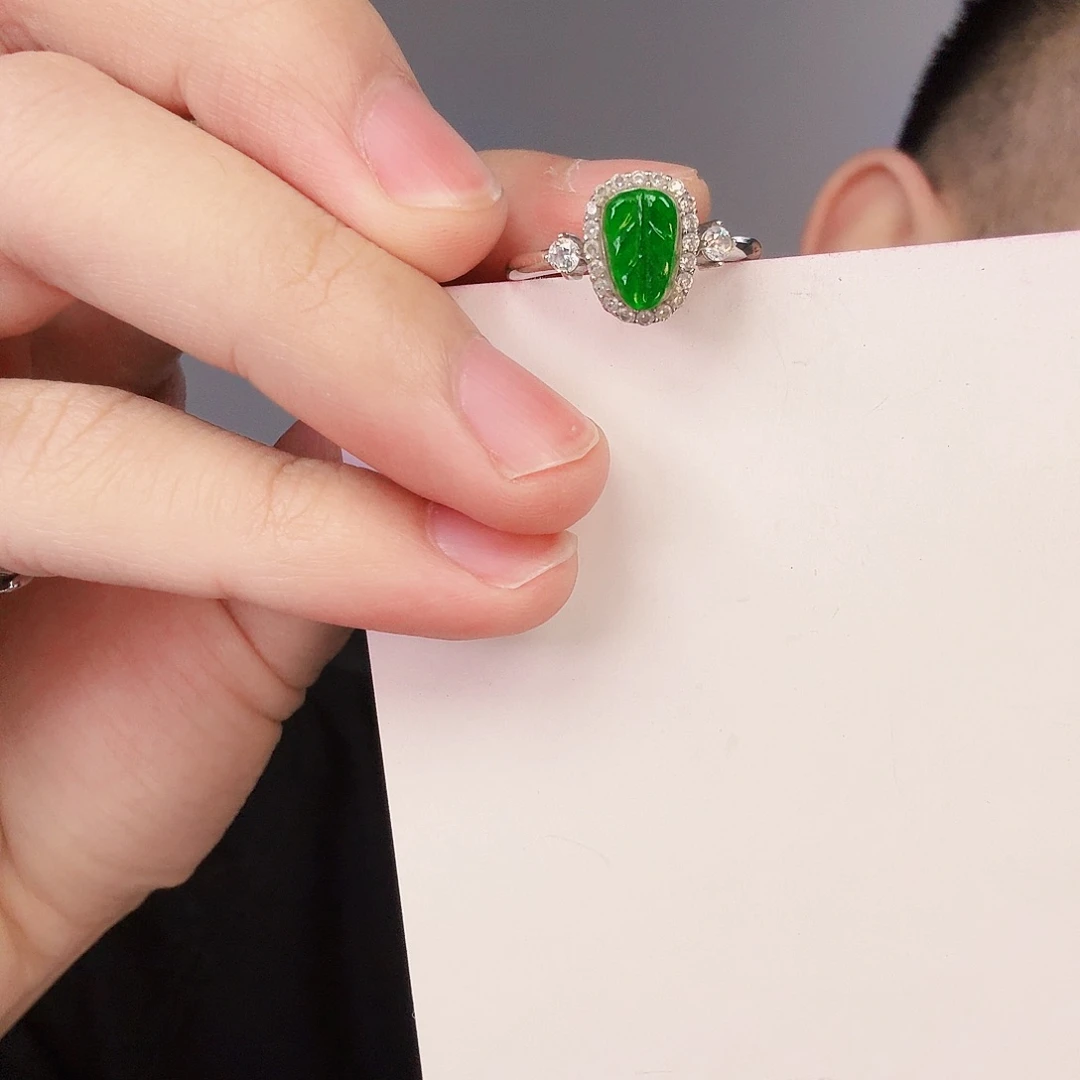 翡翠颈饰银S925镶嵌一件