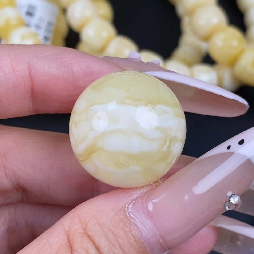 琥珀未镶嵌珠宝奇石246