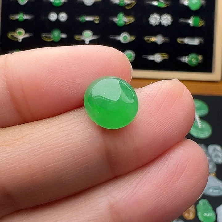 翡翠未镶嵌颈饰蛋面9.6