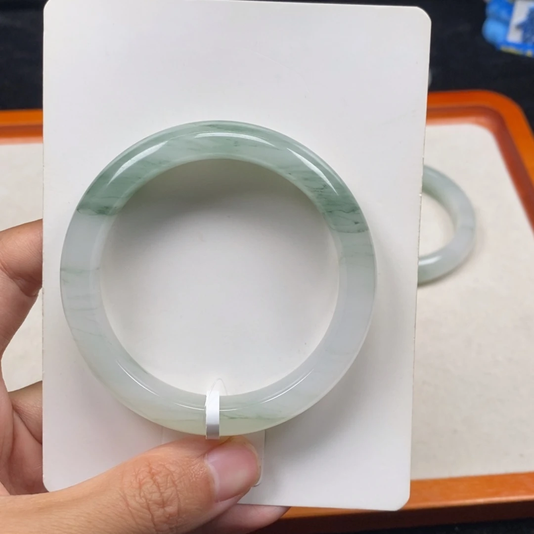 熠***李石英质玉未镶嵌56