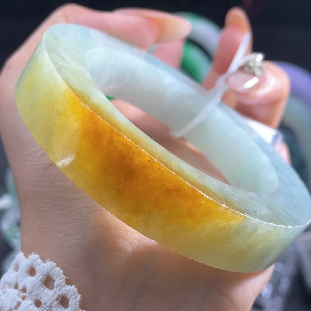 未镶嵌手镯定制翡翠