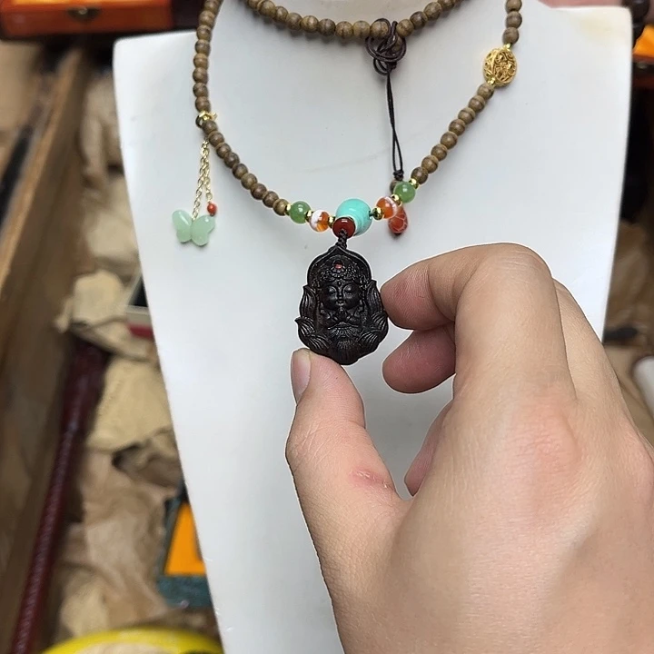 大叶紫檀（黑酸枝木类）