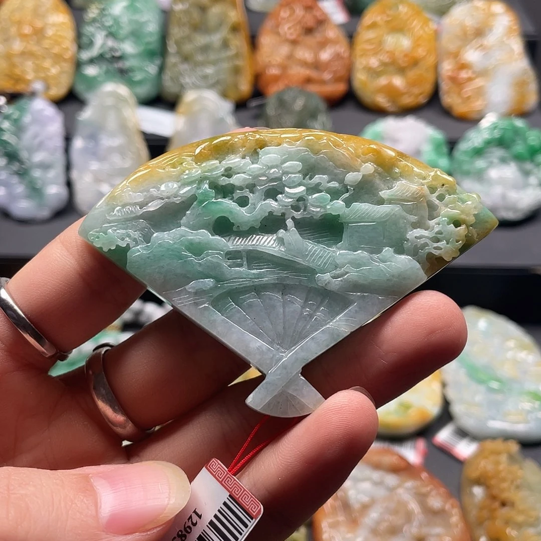 翡翠未镶嵌挂件腾冲