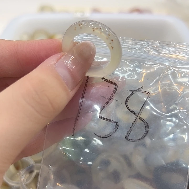 合金戒指玛瑙/玉髓138港18