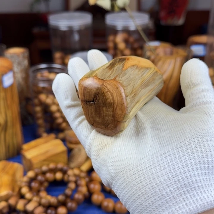 柏木（崖柏）北太行崖柏陈化骨料手把