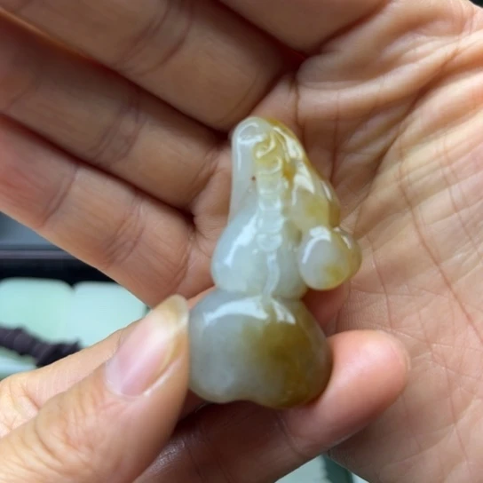 未镶嵌和田玉珠宝半成品