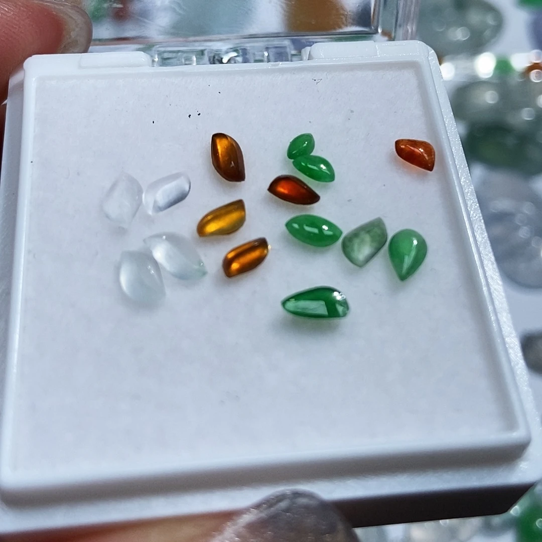定制翡翠未镶嵌A*翡翠