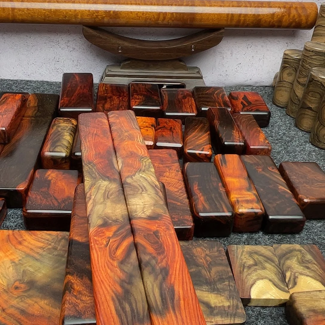 愿***…交趾黄檀（大红酸枝）