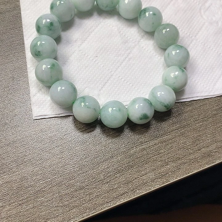 翡翠未镶嵌颈饰卡12