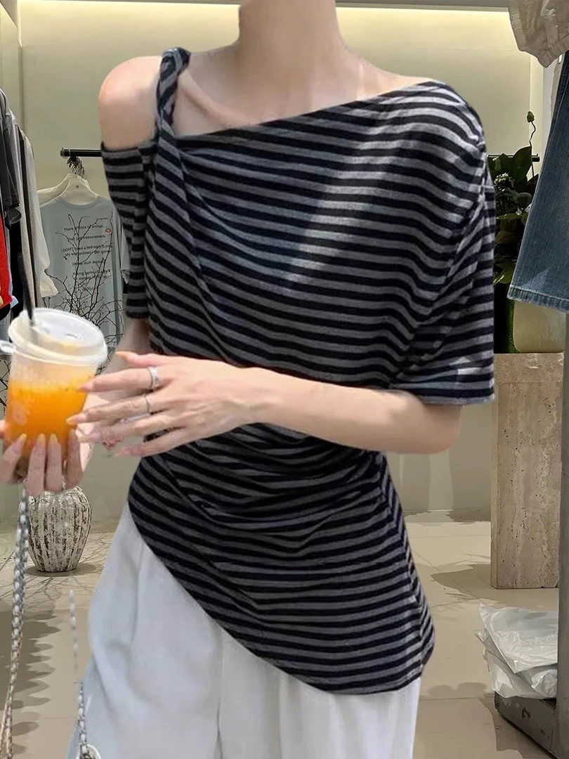 时尚短袖条纹针织韩系珍珠扣斜肩T恤显瘦小众薄雾少女风