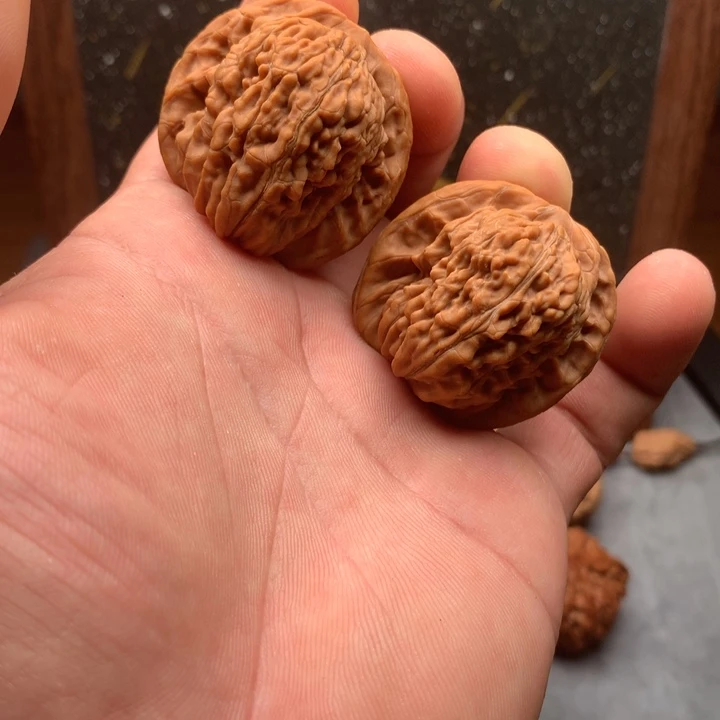 文玩核桃把件四座楼文玩核桃