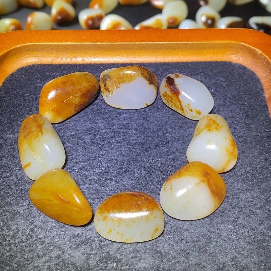 和田玉未镶嵌手串