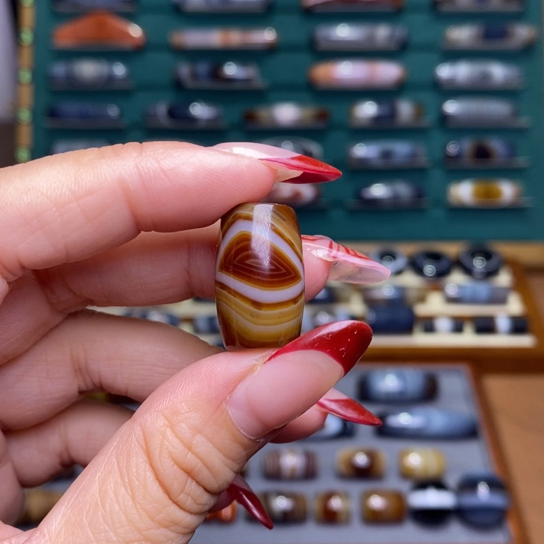 玛瑙/玉髓未镶嵌珠宝半成品