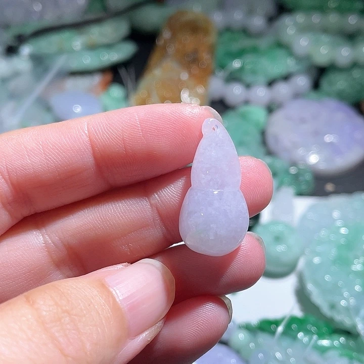 颈饰未镶嵌翡翠天