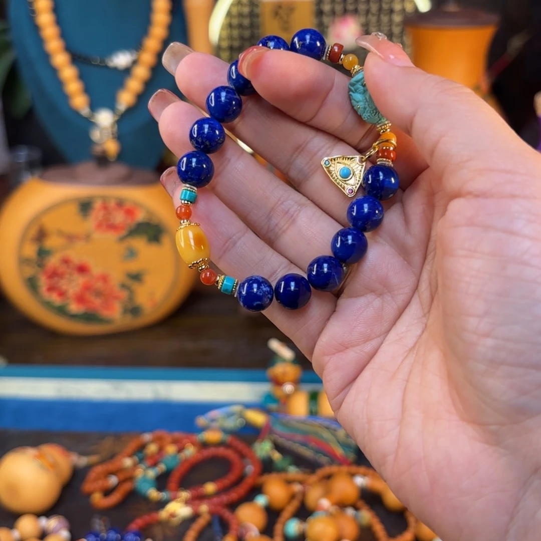 革**铁我们的生活也是如此的丰富多彩啊