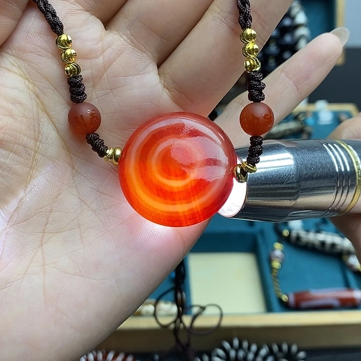 玛瑙/玉髓颈饰合金