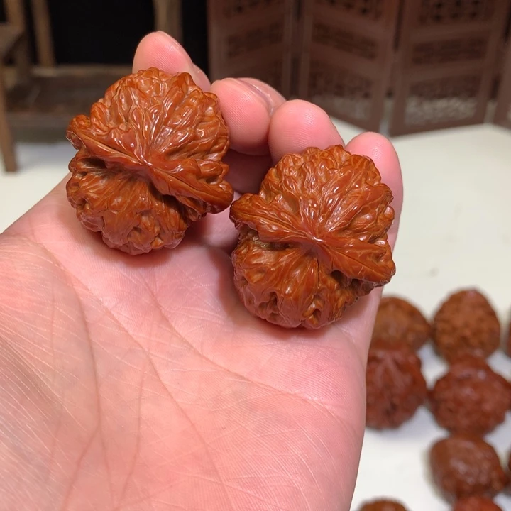 文玩核桃把件红锦鲤5.37