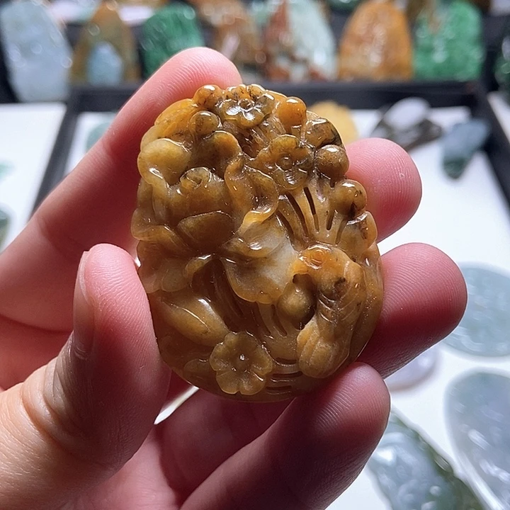 翡翠未镶嵌颈饰翡翠a货