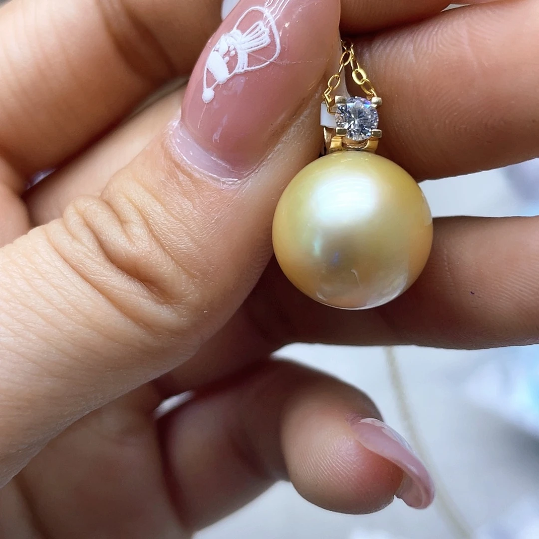 海水珍珠颈饰18K金镶嵌