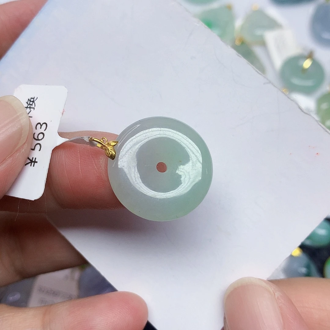 翡翠18K金镶嵌颈饰3457888