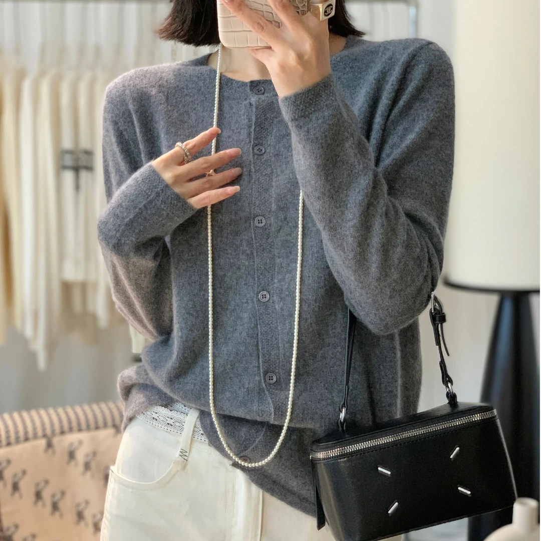 【ZHENCAN】100%纯山羊绒女圆领保暖针织甜美显瘦套头简约百搭开衫