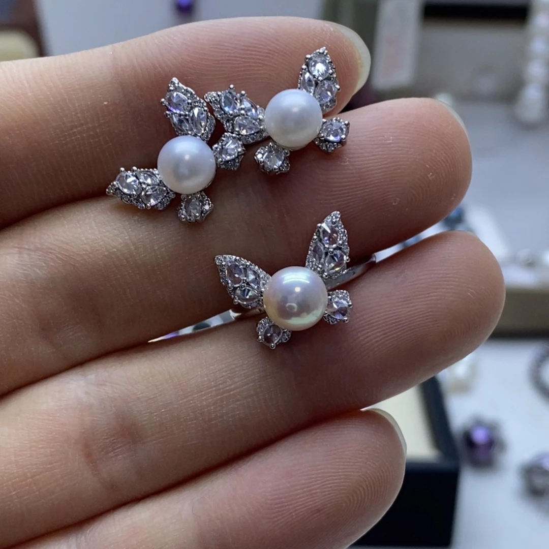 银S925镶嵌耳饰淡水珍珠