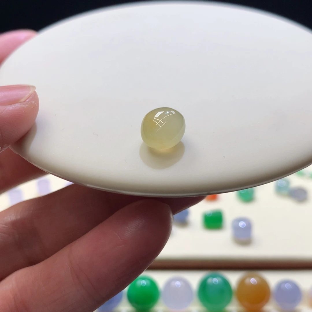 定制翡翠未镶嵌8mm冰糖雪梨胶块