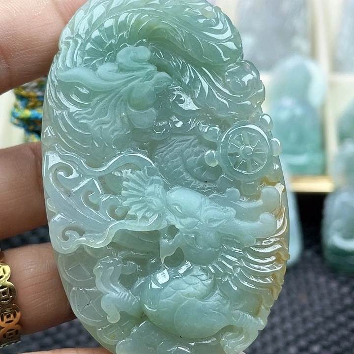 颈饰未镶嵌翡翠天然翡翠龙凤牌