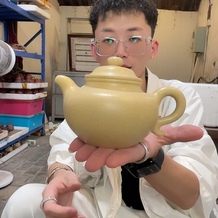 茶壶紫砂本绿莲子